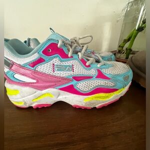 FILA Ray Tracer Apex  Kids White Lifestyle Sneakers Shoes 5.5